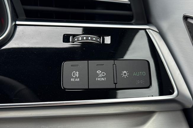 AUDI Q7 Photo 34