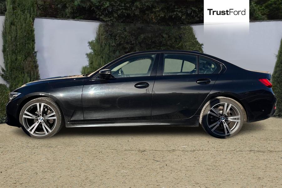 BMW 3 SERIES Photo autoimg-3e68260b2a2718286f229e94d7b9a59215521a9c.jpg