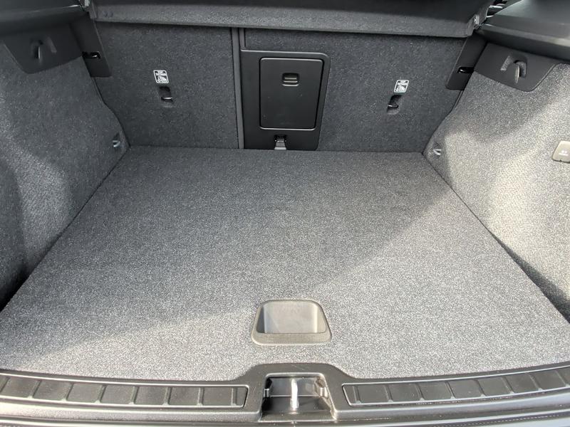 Used Volvo XC40 KN22BFE 33