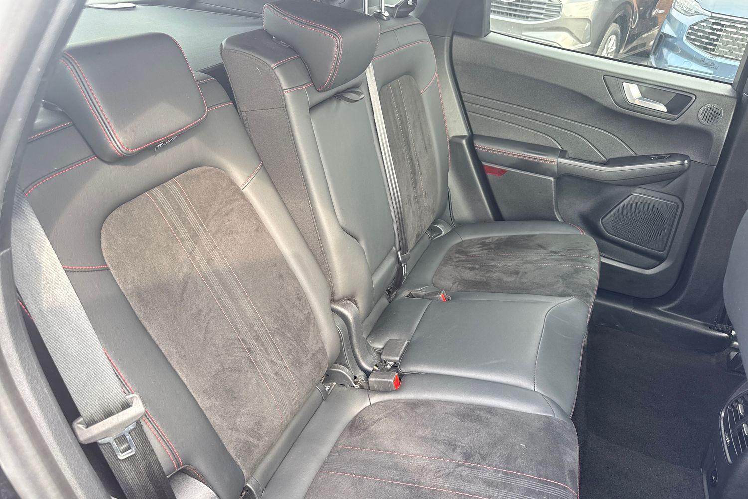 Ford KUGA Photo 19