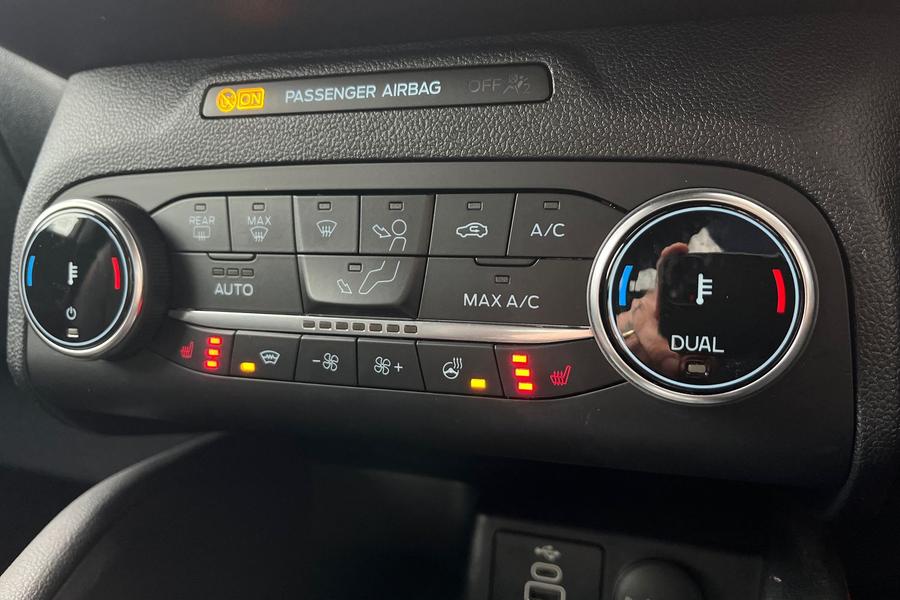 Ford Kuga Photo autoimg-3e6e6dc42dcb0603f4e805369637dac4bb6e7cd1.jpg