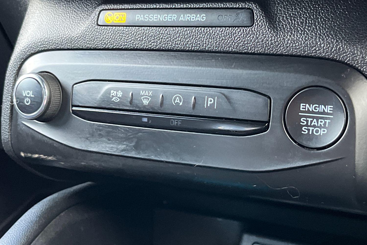 Ford FOCUS Photo 30