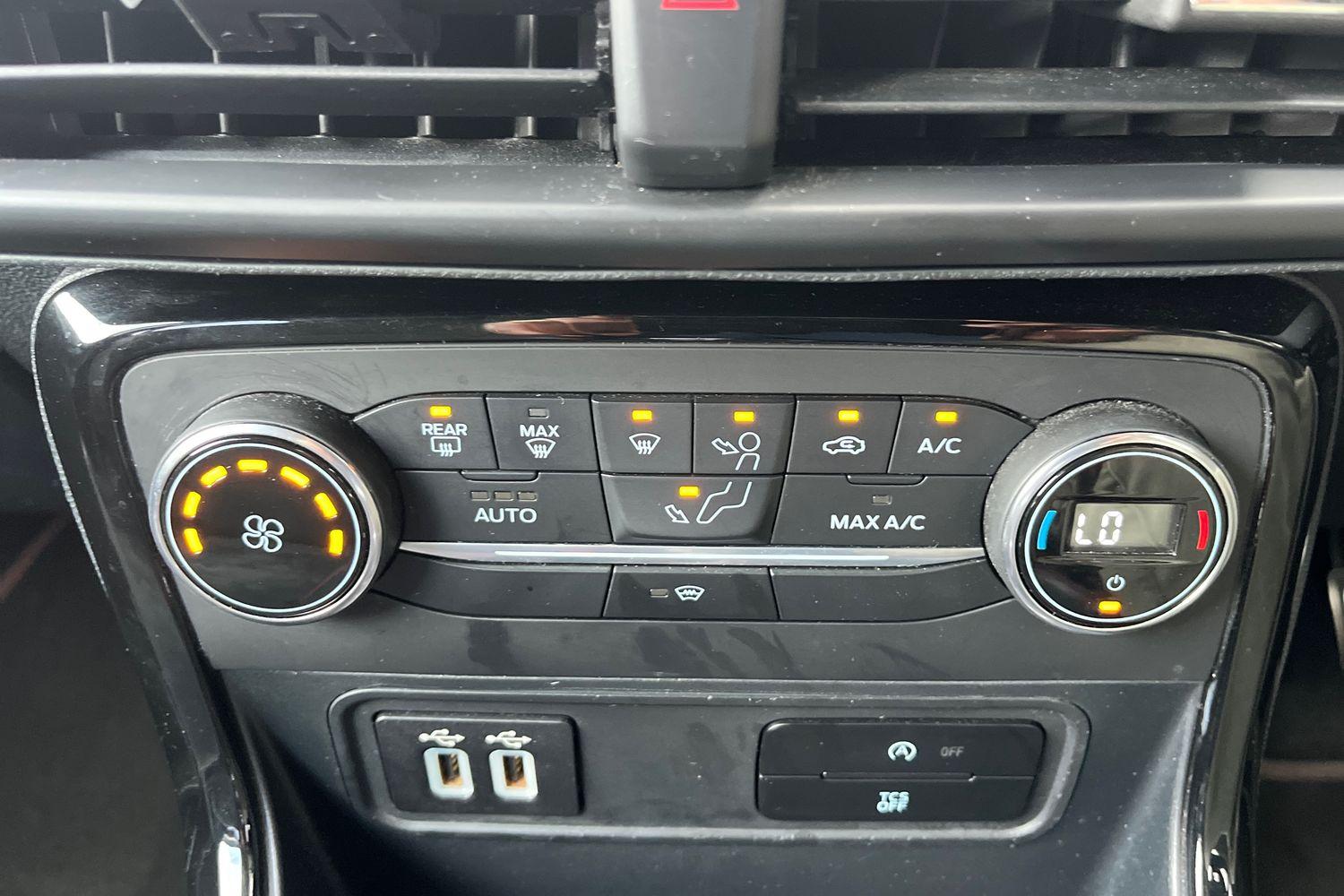 Ford ECOSPORT Photo 27