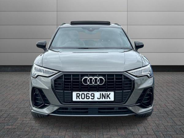 Audi Q3 Photo autoimg-3e742fc7cebfd8e4027aca4ec9f1b818aa53488f.jpg