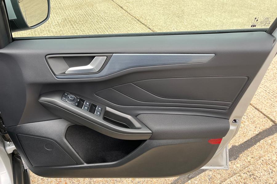 Ford Focus Photo autoimg-3e749a610c977c739278b6d78365551360758067.jpg