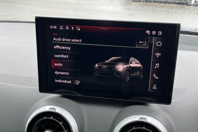 AUDI Q2 Photo 30