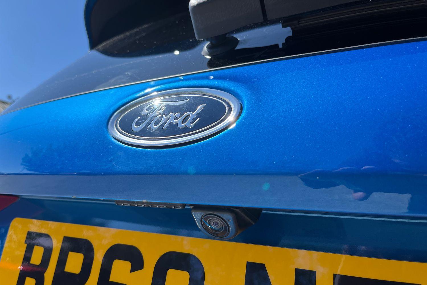 Ford FIESTA Photo 38