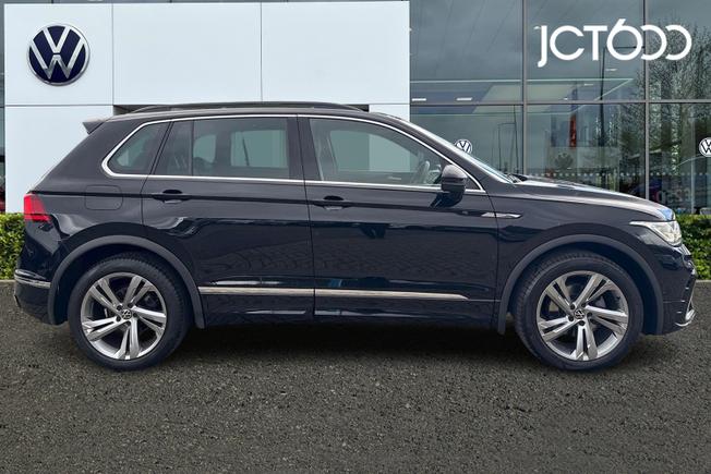 VOLKSWAGEN Tiguan Photo 4