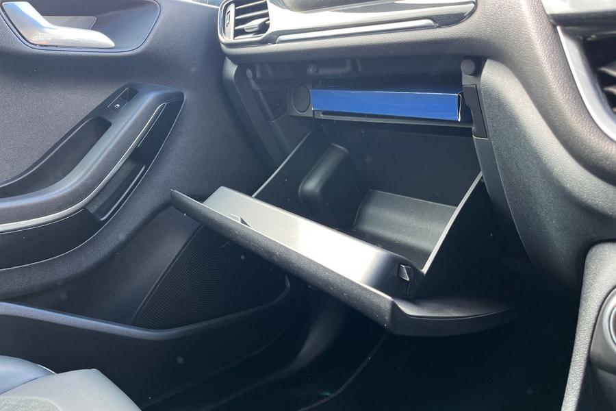 BMW 1 SERIES Photo autoimg-3e79969def6472bf242593ff2bdd95ead37f7e7b.jpg