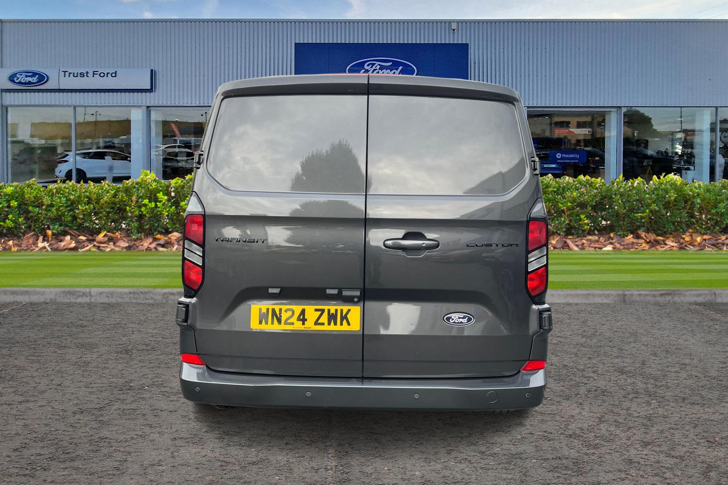 Ford TRANSIT CUSTOM Photo 12