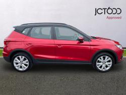 SEAT Arona Photo 4