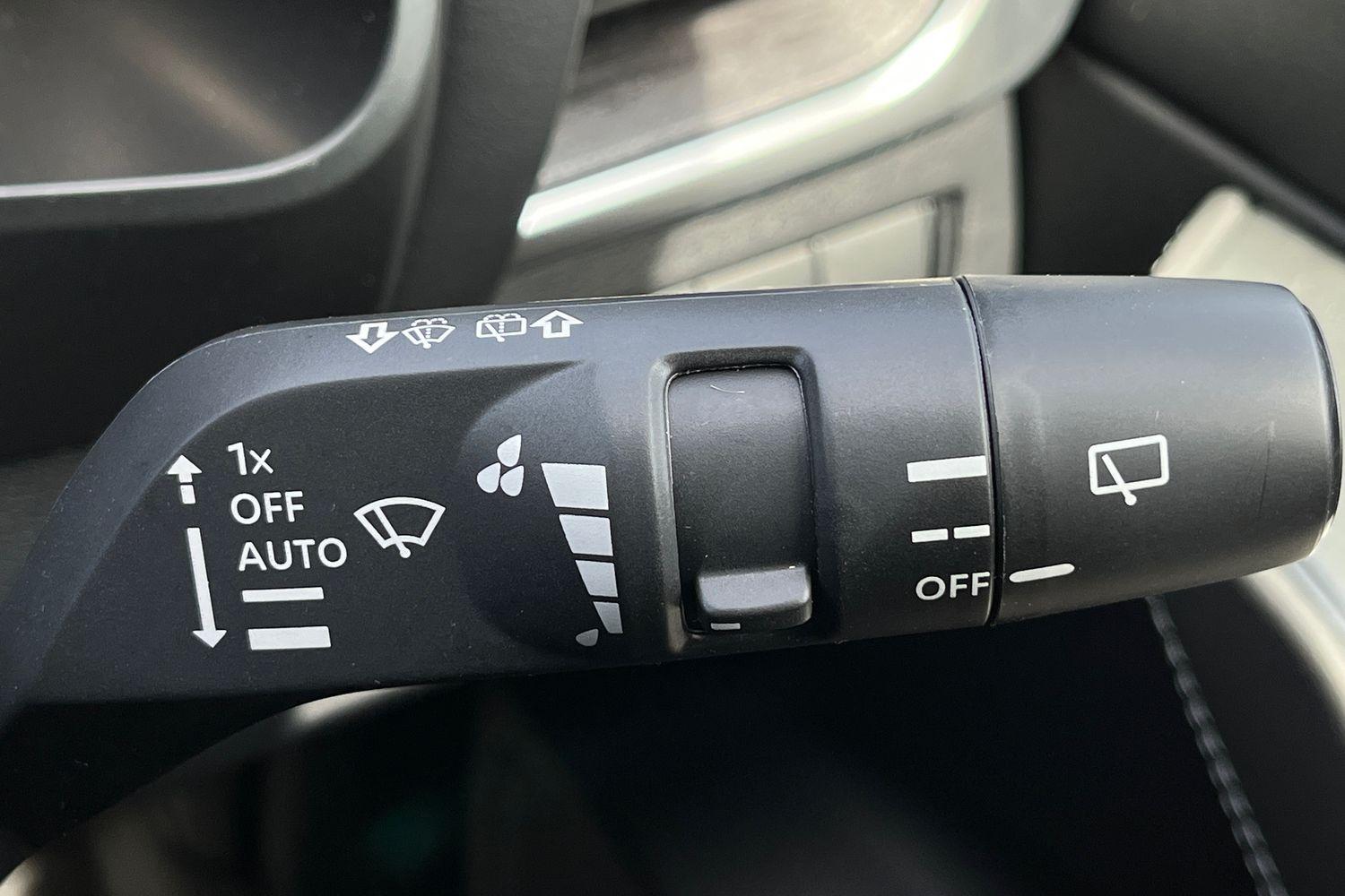 Nissan Qashqai Photo 14