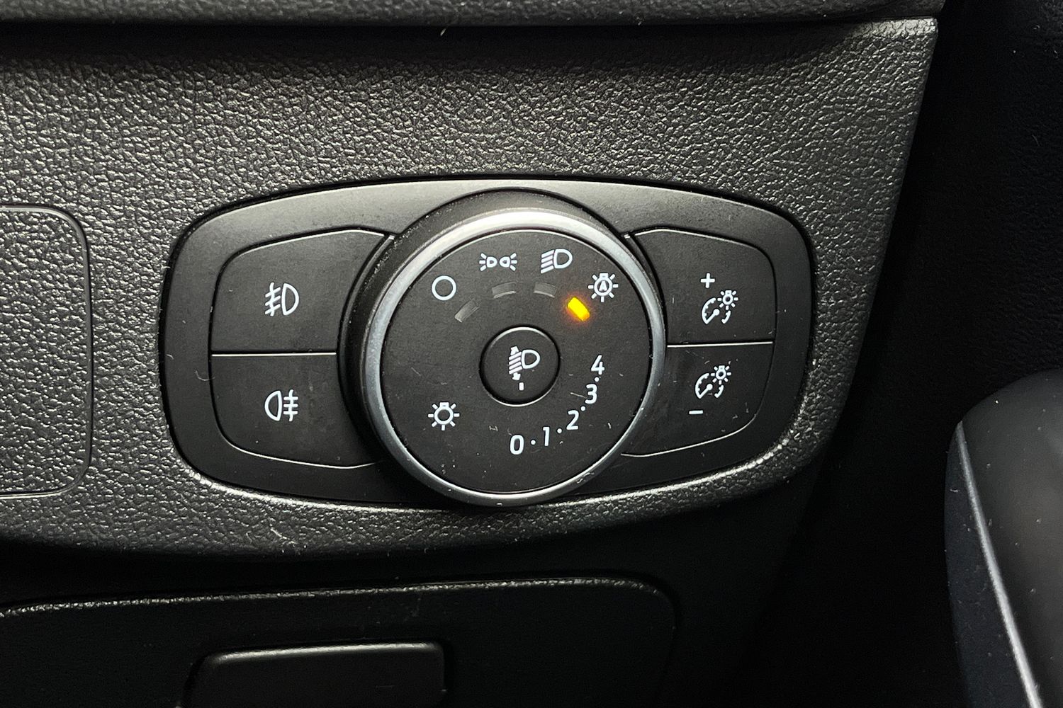 Ford Focus Photo 37