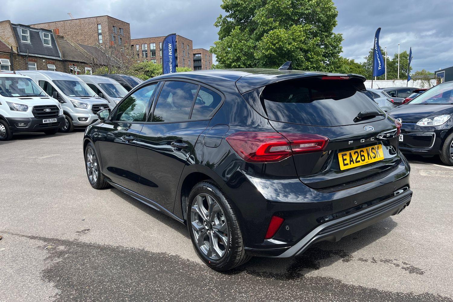 Ford FOCUS Photo 32