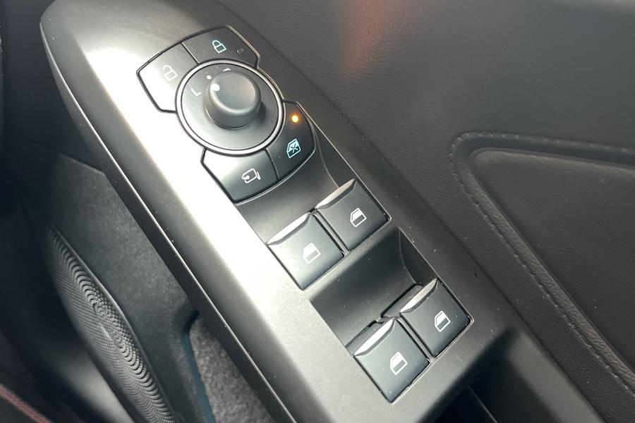 Ford Focus Photo autoimg-3e8335368300fc67c0b2d6cdb0f1158cb56031a2.jpg