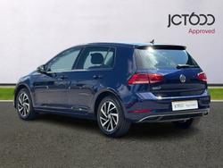 VOLKSWAGEN Golf Photo 3