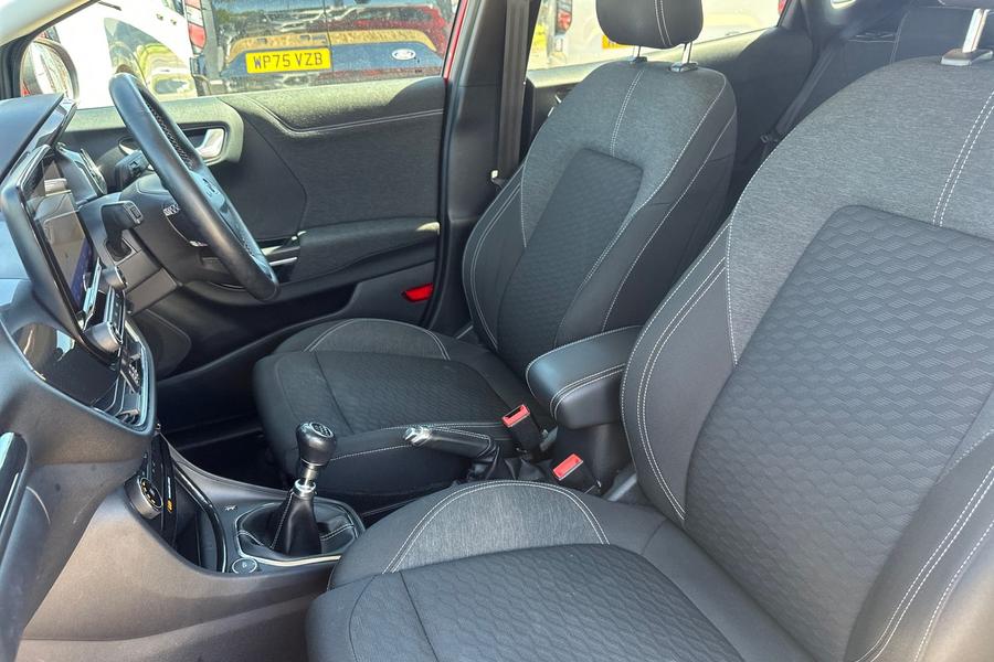 Ford PUMA Photo autoimg-3e88cbd46d770536913c12610706a5802a6d4b36.jpg