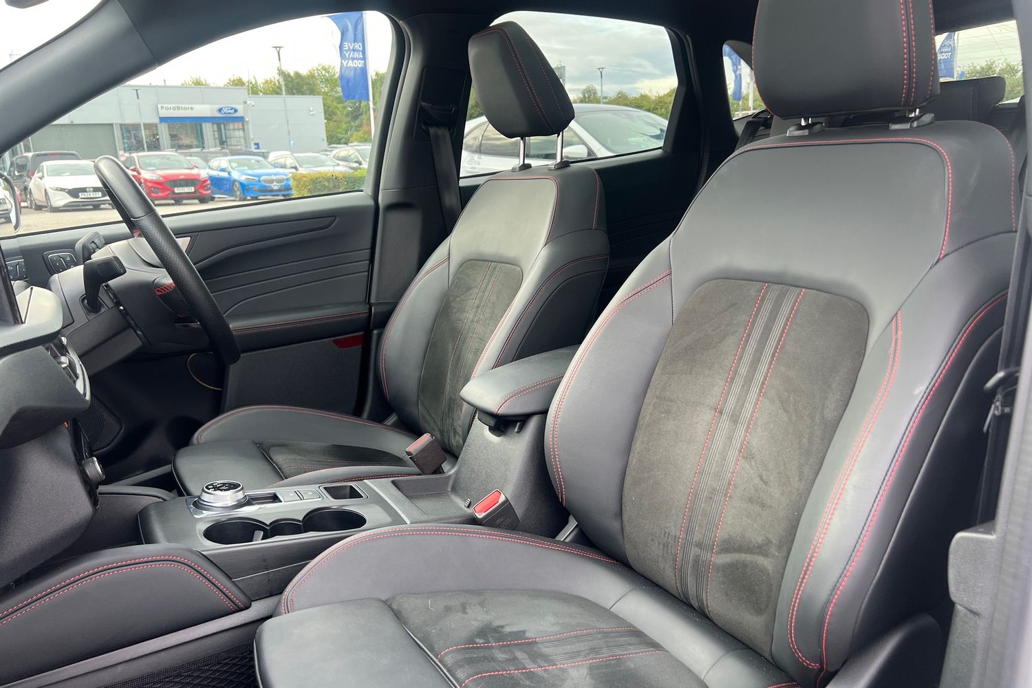 Ford Kuga Photo 18