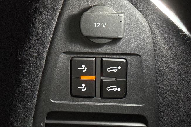 VOLKSWAGEN Touareg Photo 31