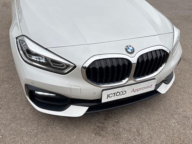 BMW 1 Series Photo 28