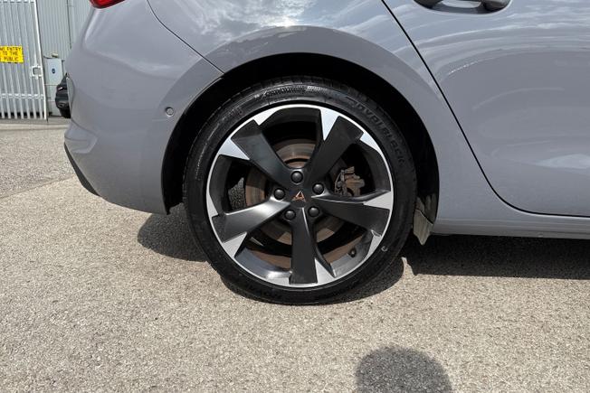 CUPRA Leon Photo 21
