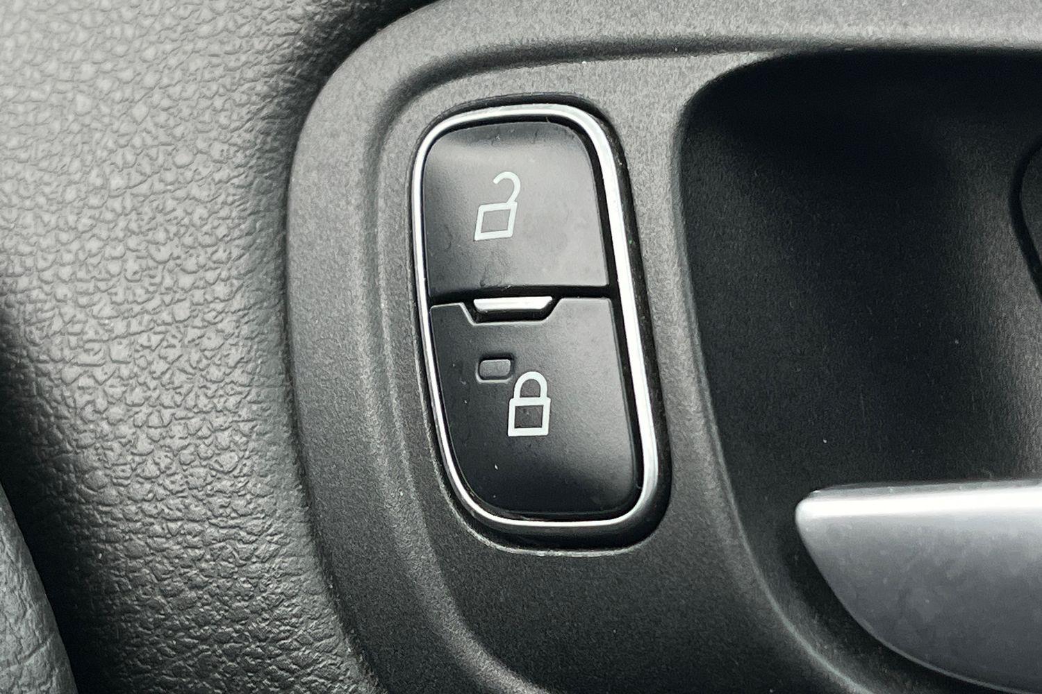 Ford FOCUS Photo 23