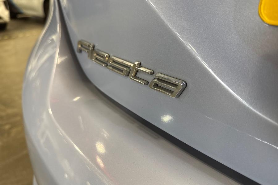 Ford FIESTA Photo autoimg-3e920a427aff0bc8c22bc048fdcb9becc885d1ef.jpg