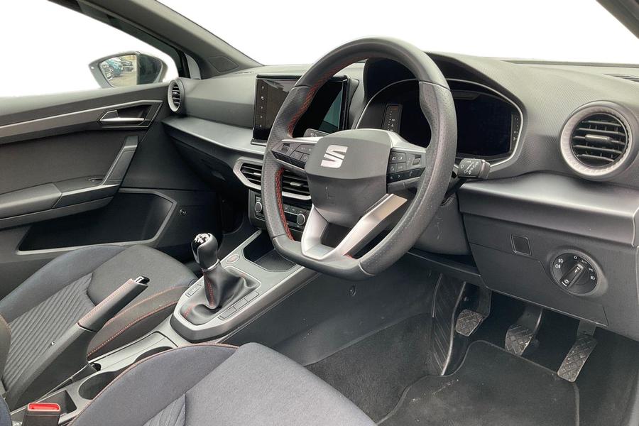 SEAT IBIZA Photo autoimg-3e9530ed9e460812b6af72f75ab8257ee6298a3c.jpg