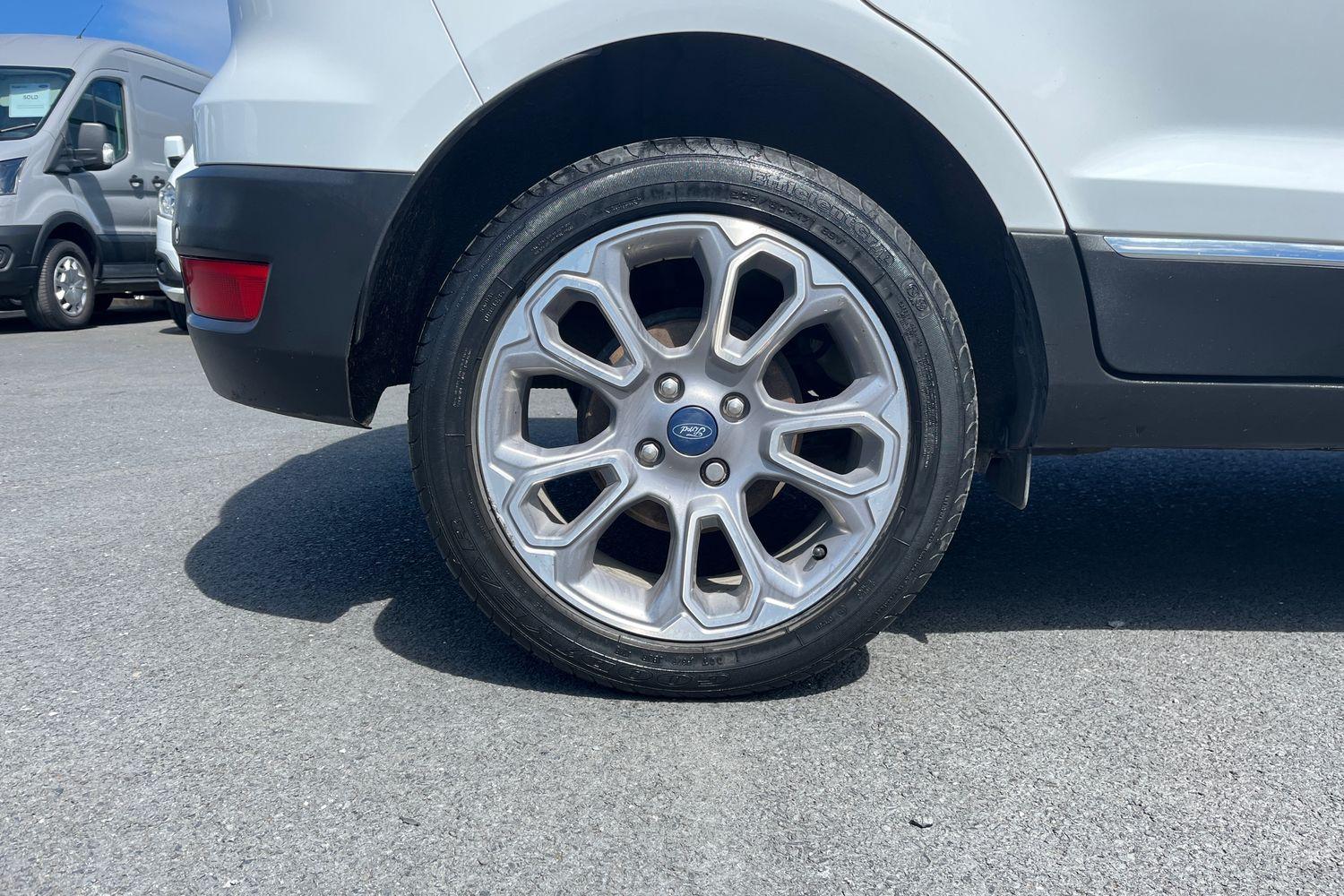Ford ECOSPORT Photo 7