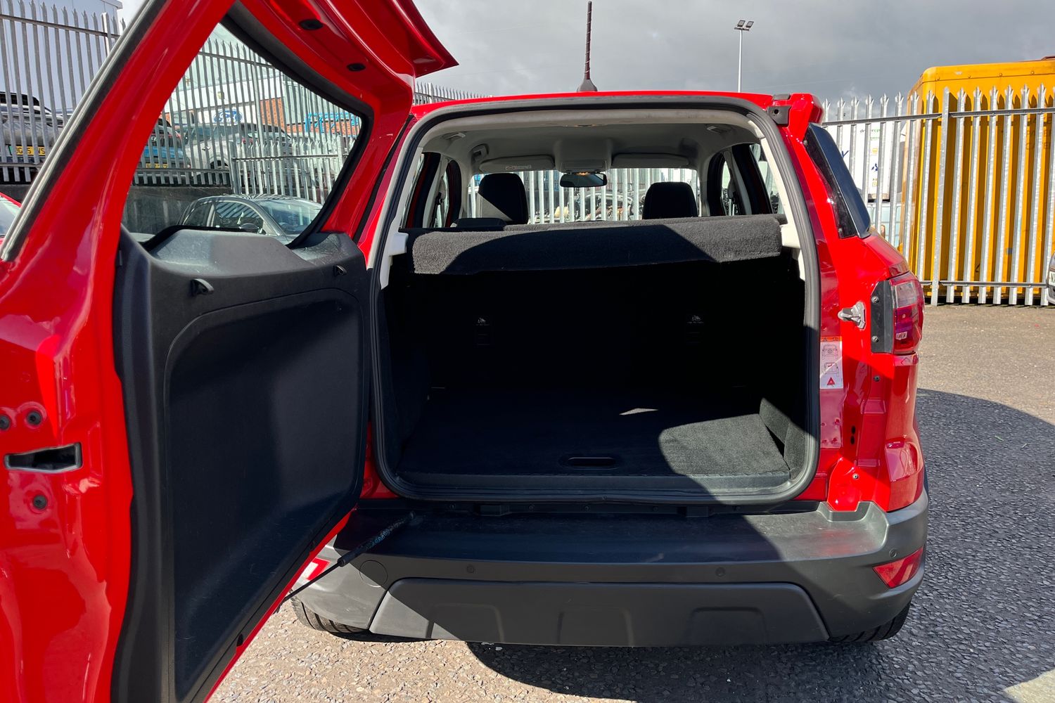 Ford ECOSPORT Photo 20