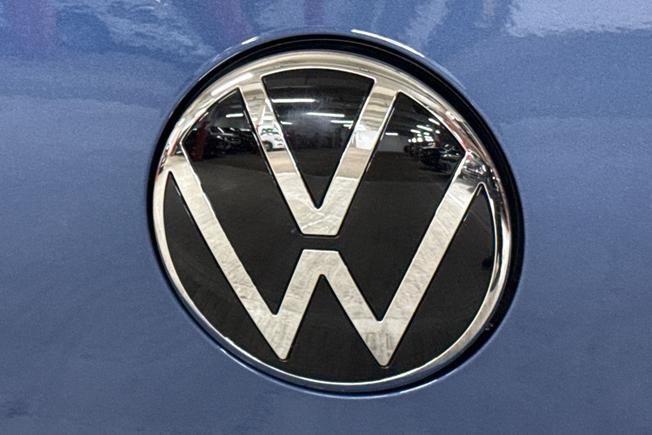 Volkswagen Golf Photo 35