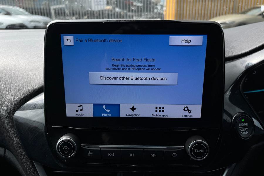 Ford FIESTA Photo autoimg-3e9c6a07c756f4e563d4c2e2f246ef3ffc1530e8.jpg