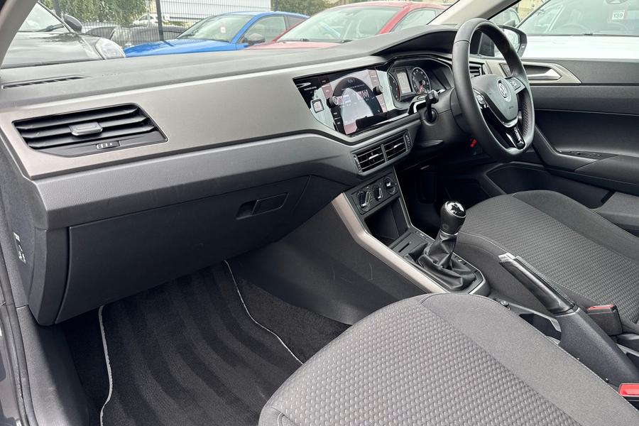 Volkswagen POLO Photo autoimg-3e9fd522d4945728e02ae982a91351dd5650604c.jpg