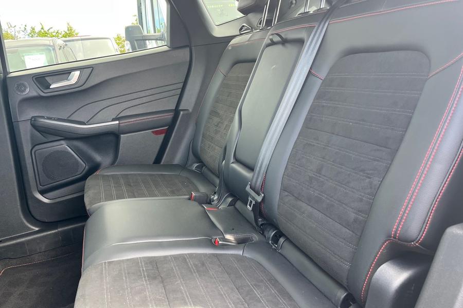 Ford Kuga Photo autoimg-3ea0db054fce8f94ccba5e39c51da4a89675b4bb.jpg