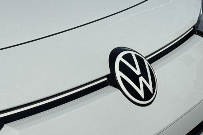 VOLKSWAGEN ID.3 Photo 50