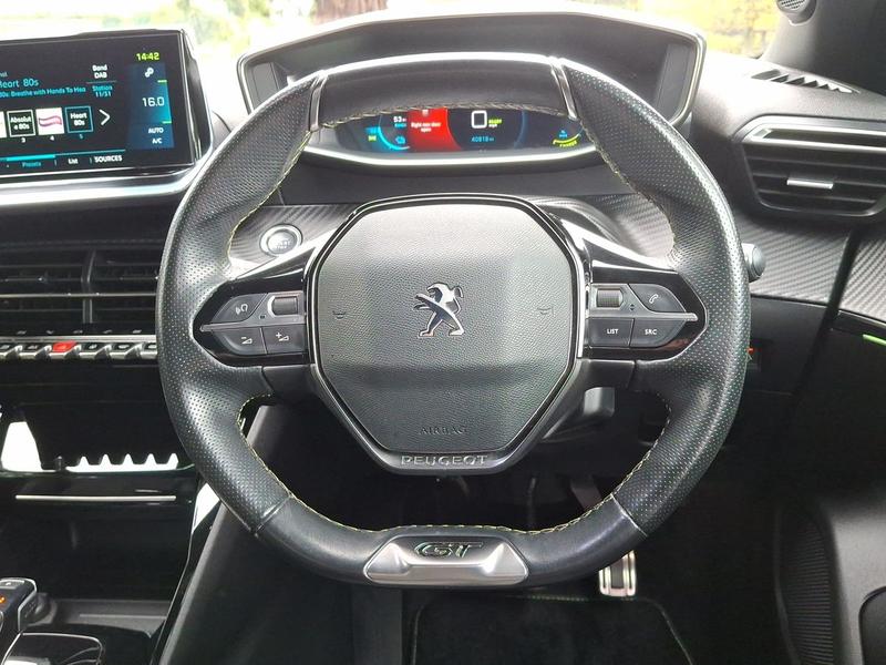 Used Peugeot E-2008 OY21RBZ 31