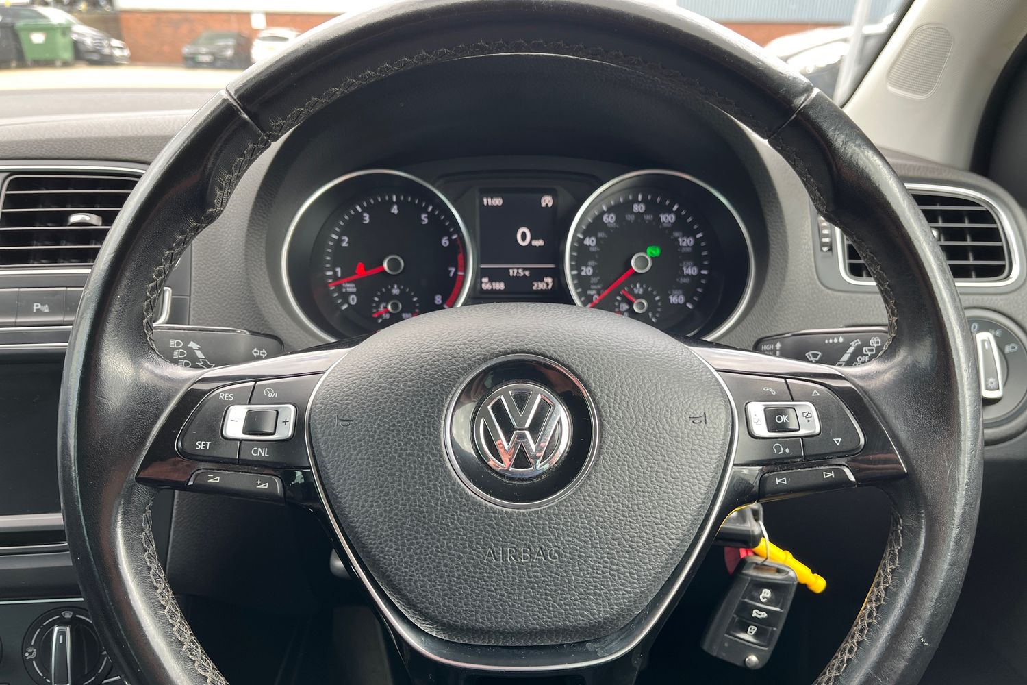 Volkswagen Polo Photo 11