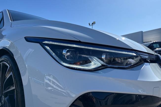 Volkswagen Golf Photo 19