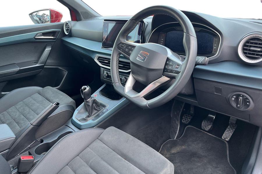 SEAT ARONA Photo autoimg-3eab82ca4fe374bc2342c9702eb156814f54e697.jpg