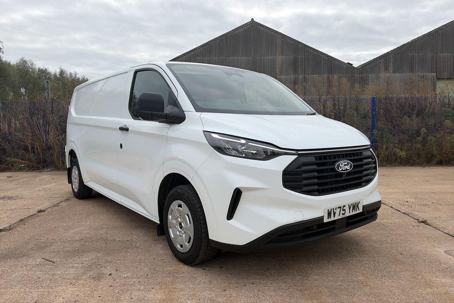 Ford TRANSIT CUSTOM Photo 0