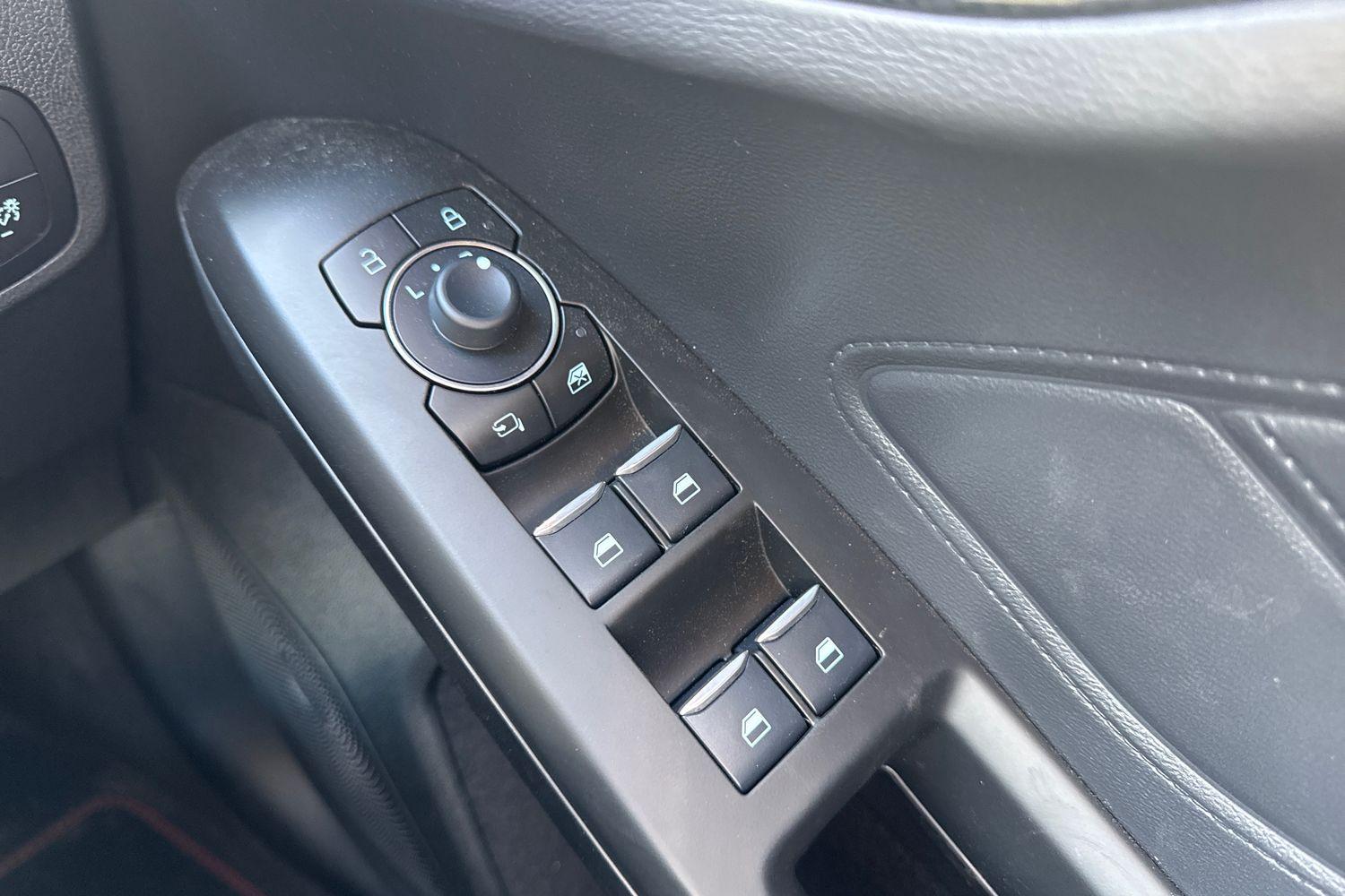 Ford FOCUS Photo 15