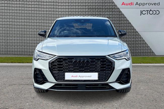 Audi Q3 Photo 8