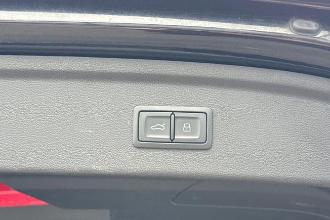 AUDI S3 Photo 29
