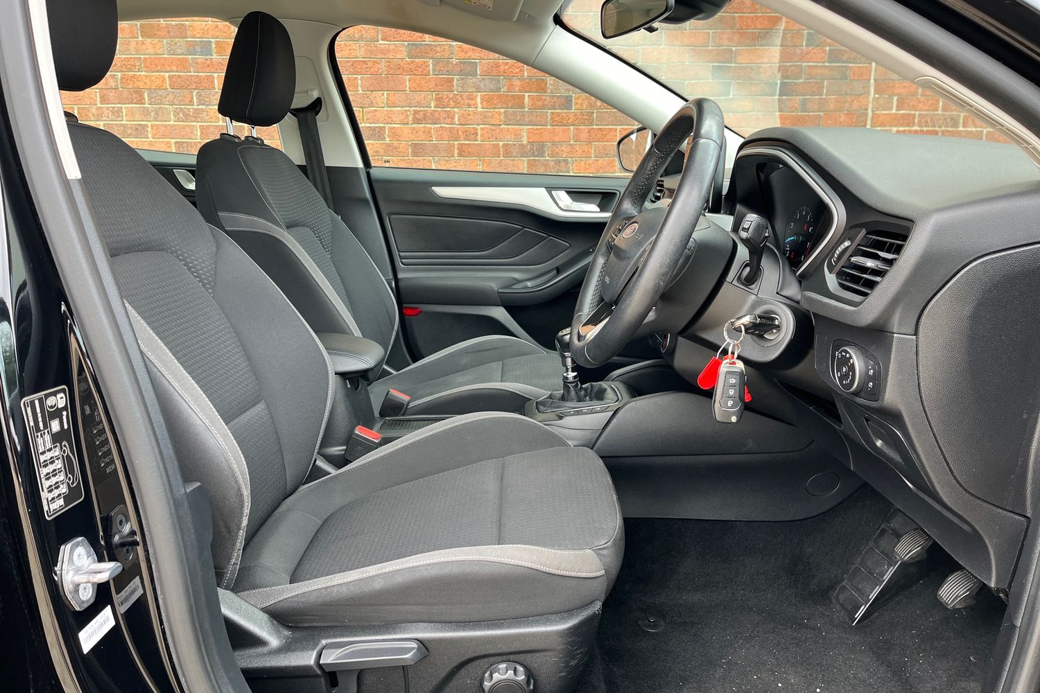 Ford Focus Photo 27