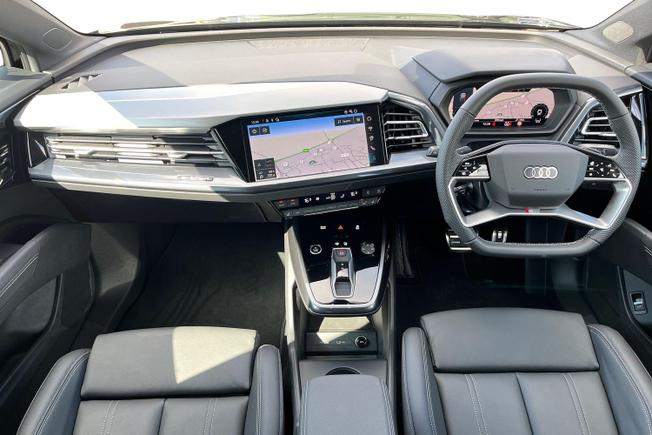 Audi Q4 e-tron Photo 10