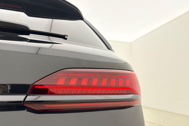 AUDI Sq7 Photo 18