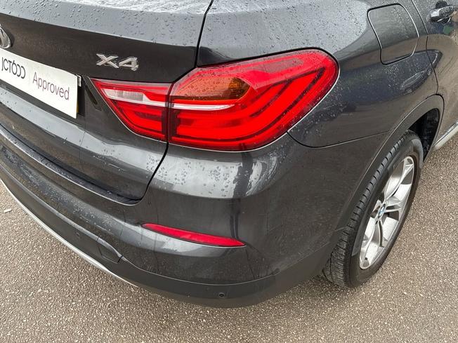 BMW X4 Photo 18