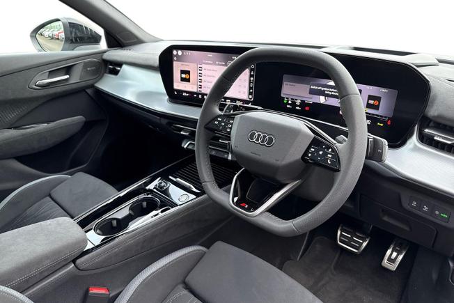 AUDI Q3 Photo 6