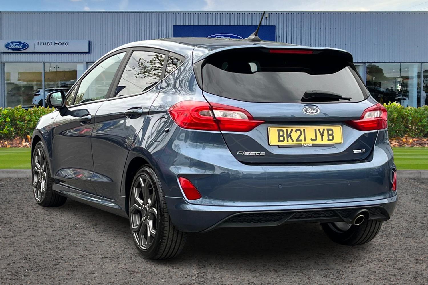 Ford FIESTA Photo 1