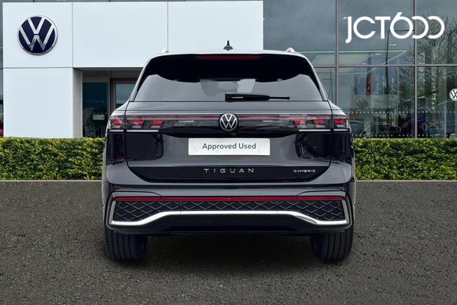 VOLKSWAGEN Tiguan Photo 7